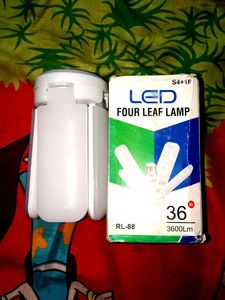Led Theree Leaf Lamp 36 W