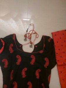 Black And Red Kurti+Dupatta