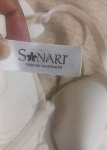 Branded White  Solid Cozy Underwire Bra