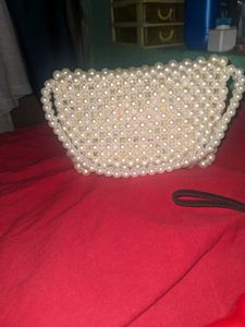 🦪 Pearl Beaded Handbag