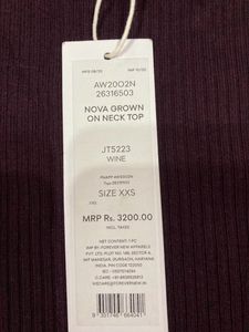 Forever New Nova Grown On Neck Top