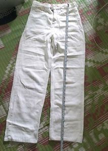 white denim jeans Straight Type