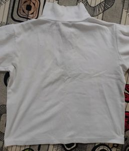 White Crop Top 🤍