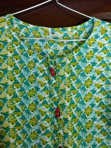 Green Kurti