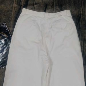 White Baggy Pant ✨