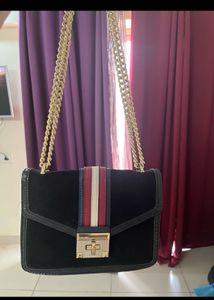 Aldo Chic Black &amp; Gold Chain Shoulder Bag