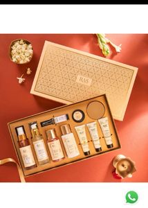 Ras Luxury Complete Beauty Gift Set Pack Of 10