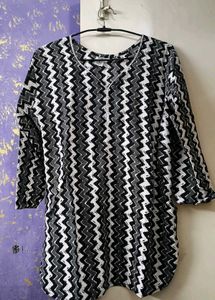 Zigzag Print Tunic Top