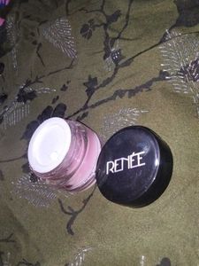 Renee Moisturization