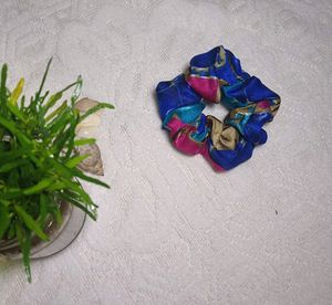 Mixed Scrunchie