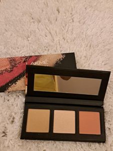 Lakme Absolute Facelift Palette