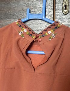 Elegant Top 😍