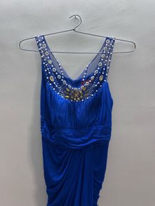 Fashionable party Wear Gown