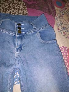 Women Fashionable Jeans