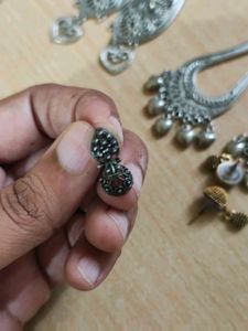 Earings