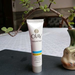 Olay Natural Aura Cream
