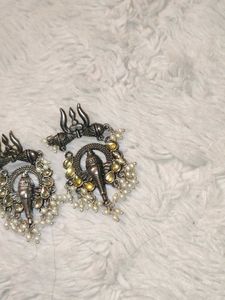 Elephant Motif Earrings