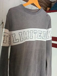 Gray Graphic Print T-Shirt