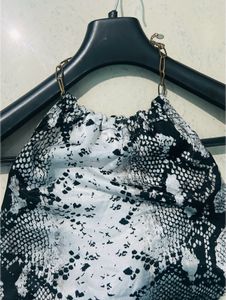 Snakeskin Halter Open Back Top⭐️