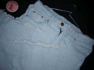 Frayed Hem Denim Shorts