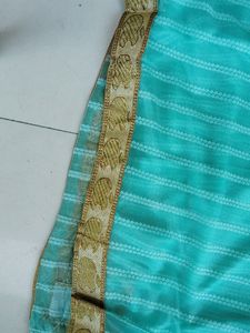 Festive Saree In Cyon Colour