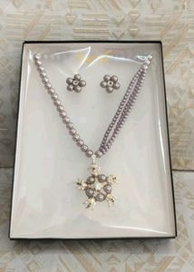 Classic Perls Neckless