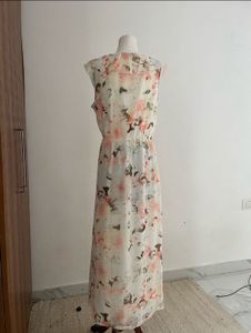 Floral Maxi Dress - Elegant &amp; Flowing