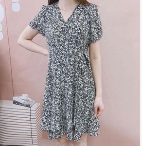 Black White V Neck Floral Printed