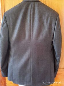 Men&#39;s Grey Suit &amp; Tie Set