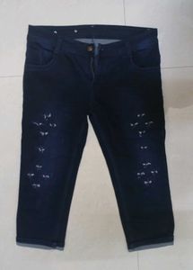 3/4th Skin Fit Denim With Design At Front