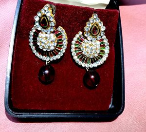 TRADITIONAL ALLOYE LOCKET SET