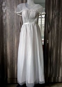 Elegant White Maxi Dress