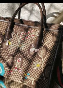 Floral Embroidered Handbag