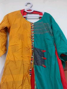 Stylish Women&#39;s Kurta