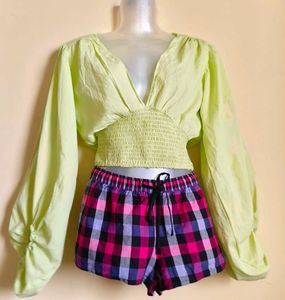 Size M🎁Buy 2 Get 1 Free 🎁 Trendy Green Crop Top
