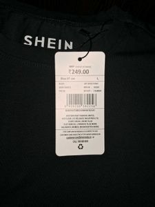 Sleeveless Black Crop Top