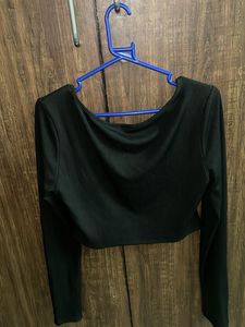 Chic Black Long Sleeve Crop Top