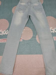 CASUAL JEANS