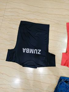 Less Used Top And Jeans Set Of 4