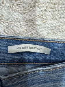 Stylish Light Wash Jeans