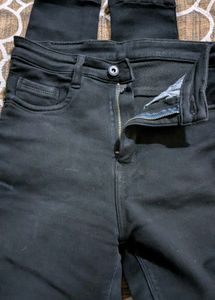 Black Skinny Jeans