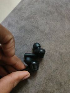 Boat 101 Earbud For Sell