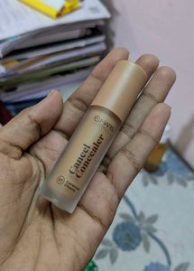 Mars Caramel Charm Concealer