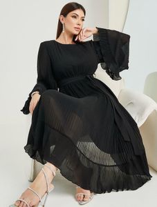 Styli Elegant Black Midi Dress