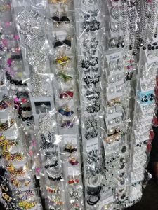 Ear Rings 🧡