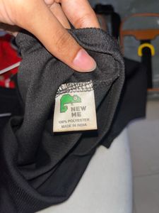 Black Cropped T-Shirt