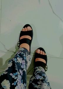 A Beautiful Heels To Wear Everywhere I am selling