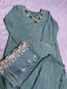 Sea Green Kurta Set With Fully Attched Lining