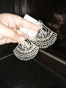 Triangle Earring😍