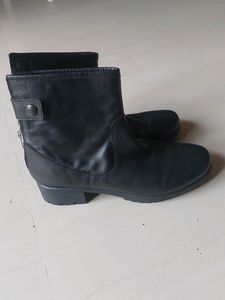 Flat Boots